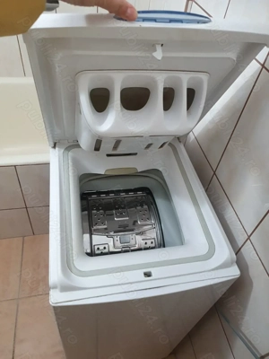 Masina de spalat rufe, marca Whirlpool,  slim