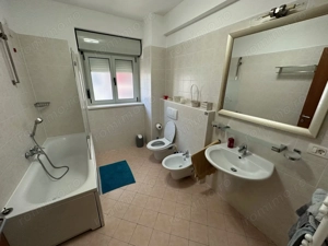 Apartament 2 camere cu  loc de parcare in subteran - imagine 6