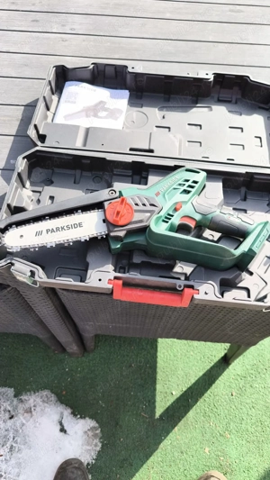 Drujba mica noua pe baterie 20V Parkside