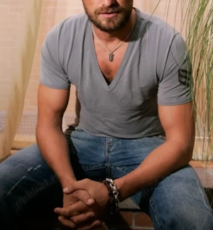 Doar doamne si domnișoare 