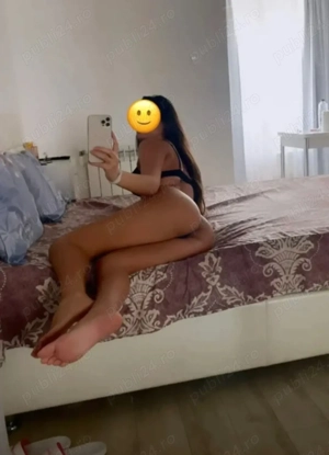 Brunetă sexy, nouă în oraș , doar whatsapp 