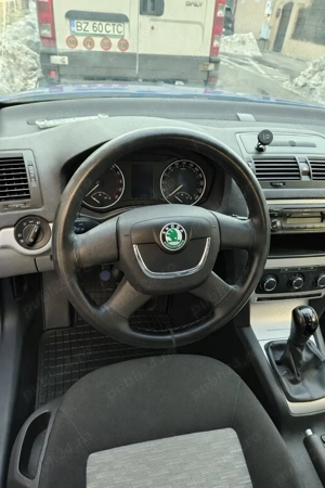 Skoda Octavia 1.6 TDI   2010   Albastru  - imagine 2