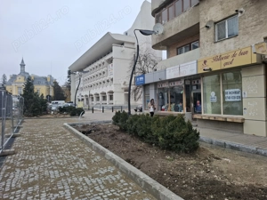 Inchiriez spatii comerciale in zona 0