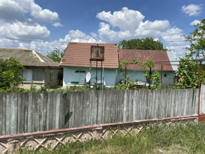 Casă de vânzare cu teren