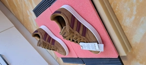 Adidasi din piele naturala Adidas 41.5-42