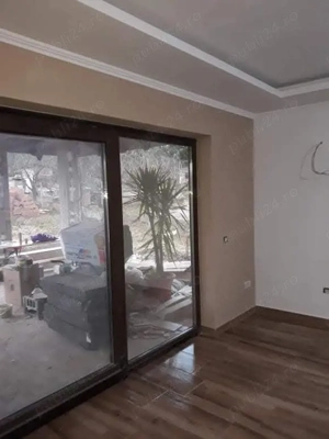 Tencuială mecanizată și finisaje. Oradea - imagine 5