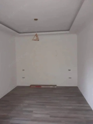 Tencuială mecanizată și finisaje. Oradea - imagine 2