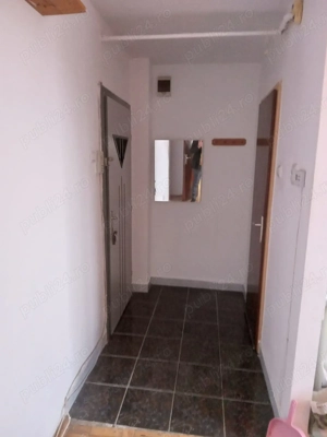 Vând garsonieră în Deva, et.2, zona Dacia. - imagine 3