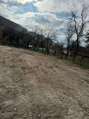 Vând teren intravilan - imagine 2