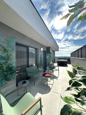 Proprietar vand apartament tip penthouse 2 camere mobilat si utilat LUX - imagine 8