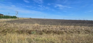 Teren extravilan cu potențial de dezvoltare, la sosea DN6