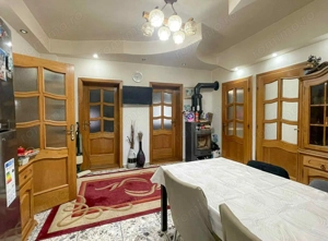 Casa 7 camere, teren 590 mp in Calnic - imagine 3