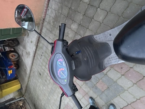 Vând scuter stare bună  - imagine 2