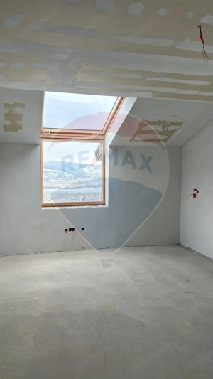 Casa noua, premium, cu panoramă superbă asupra orașului - imagine 10