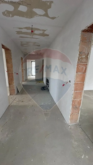 Casa noua, premium, cu panoramă superbă asupra orașului - imagine 13