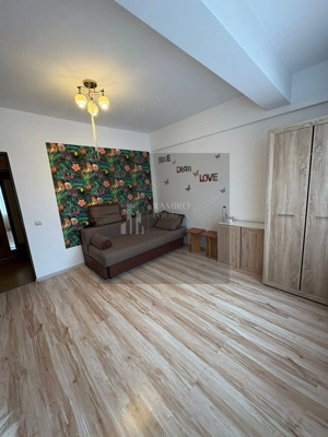 Garsoniera decomandata Bd. Metalurgiei / Alexandru Obregia