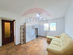 Apartament 3 camere | Zona Romanilor | Etaj 4/4 acoperiș cu țiglă