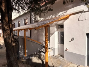 Apartament doua camere la casă 