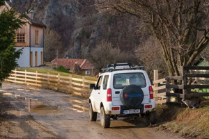 Suzuki Jimny - primul proprietar, 85.000 km - imagine 5