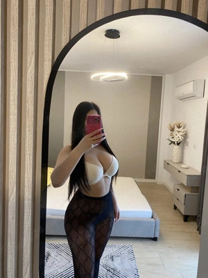 Sofia, te astept la mine .    