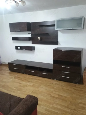 Închiriez apartament 3 camere str Tolstoi 