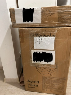 Scoica Lionelo Astrid i-Size si baza auto compatibila marca Lionelo