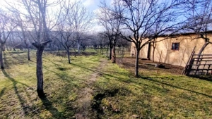 Casă cu gospodărie