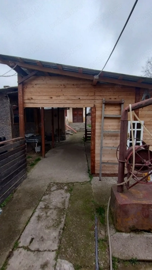 Casă cu gospodărie - imagine 2