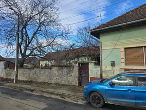 Vand casa Com Pietroasa-Bihor, sosea , central ter 2500 mp, dublu front, utilit.,gaz - imagine 2