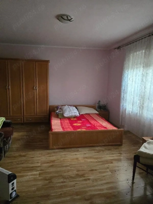 Vand casa Com Pietroasa-Bihor, sosea , central ter 2500 mp, dublu front, utilit.,gaz - imagine 17