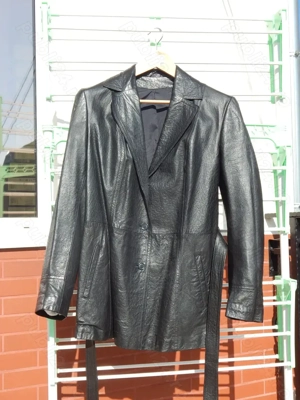 Haina geaca piele naturala dama Targu Mures Romania marime 52