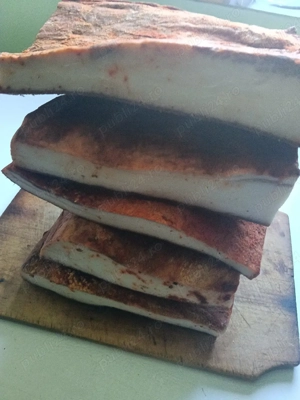 Slănină de vânzare