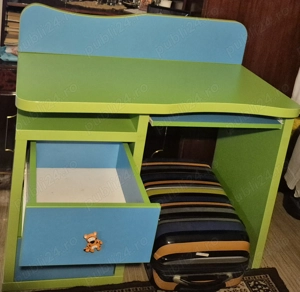 Birou cu 3 sertare si polita tastatura - imagine 2