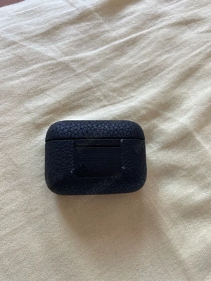 Husă Marshall pentru AirPods - imagine 3