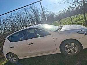 Dezmembrez Hyundai i30 prima generație (FD) – MODEL FACELIFT 2011 - imagine 3