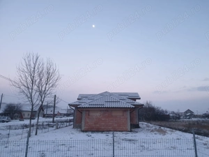 Vând casă cu parter (posibilă modificare pentru mansardă) - imagine 4