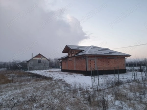 Vând casă cu parter (posibilă modificare pentru mansardă) - imagine 6