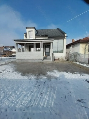 Inchirez casa 5 camere