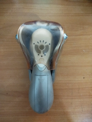 Aparat de masaj facial și corp