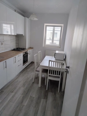Vând apartament 2 camere mobilat utilat + parcare - imagine 5