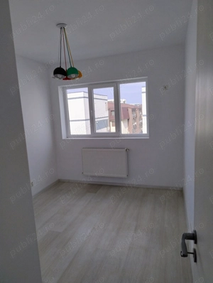 Vând apartament 2 camere mobilat utilat + parcare - imagine 10