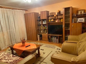 Vand apartament 4 camere decomandat zona lama