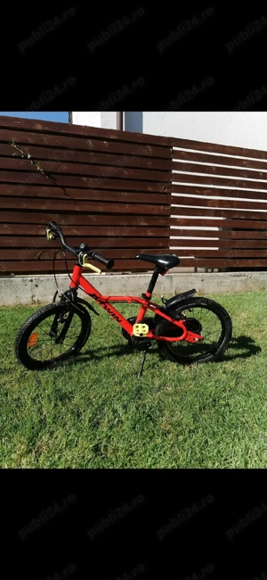 Bicicleta BTWIN de copii cu vârsta cuprinsa între 4 și 6 ani 