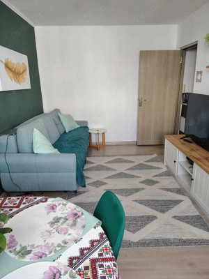 vand apartament 3 camere cofort zona micro 14 