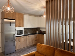 Închiriez apartament 2 camere Europa-Zorilor, cu parcare subterana - imagine 2