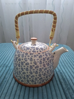 Ceainic ceramica NOU 800 ml cu infuzor si maner