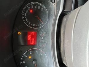 Văd Golf 5 stare fote buna de funcționare fără defecte ascunse 