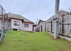 Vând Ieftin doar 18000 Euro-Casa și Teren in Târgu Ocna 