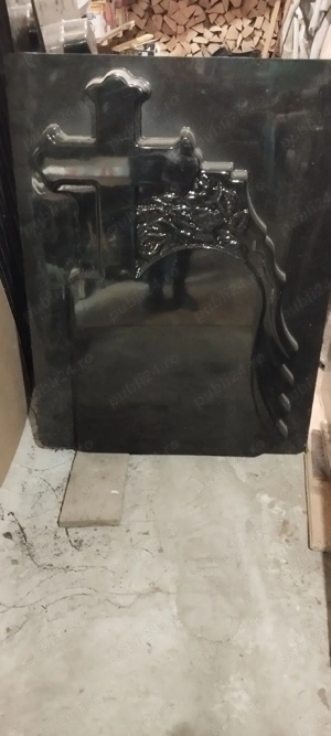 vând matrițe pentru turnat cruci 