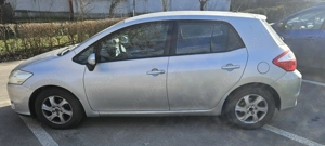 Vand automobil Toyota Auris